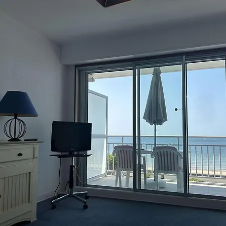 L'empire, - Face - Face - Lb600-040 Appartement