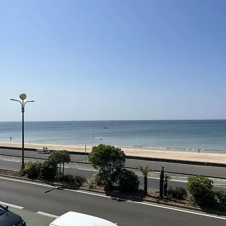 L'empire, - Face - Face - Lb600-040 La Baule-Escoublac